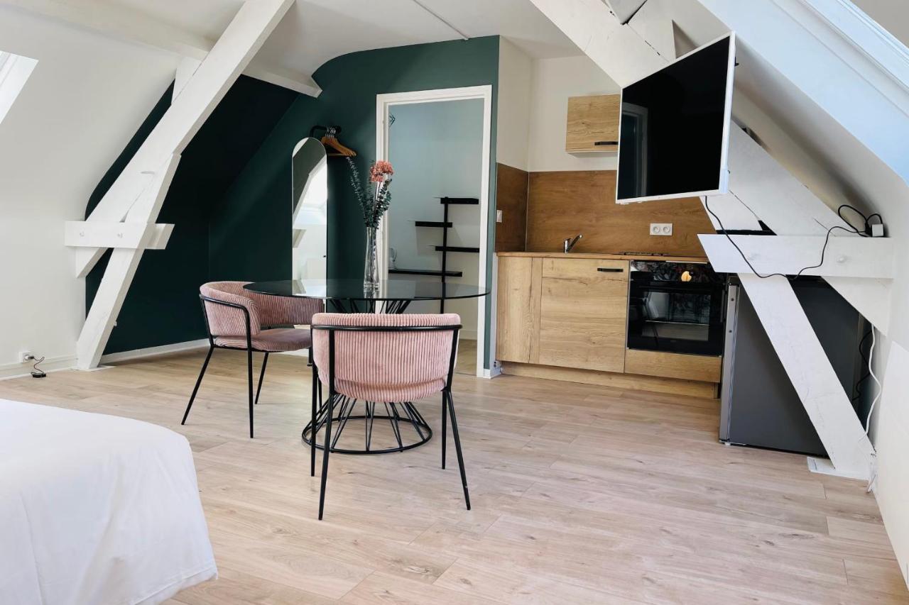 The Florestia Magnificent Renovated Loft Amboise Buitenkant foto