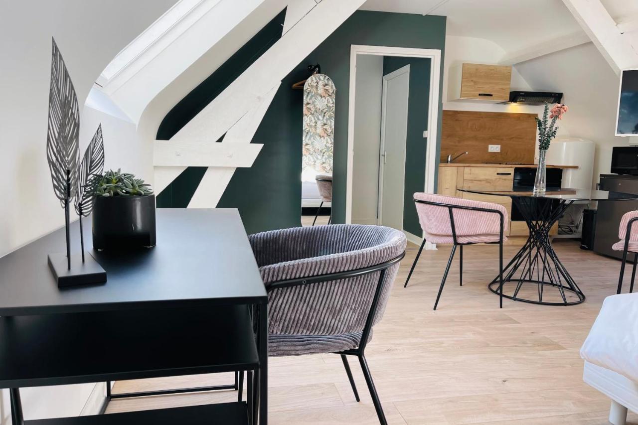 The Florestia Magnificent Renovated Loft Amboise Buitenkant foto